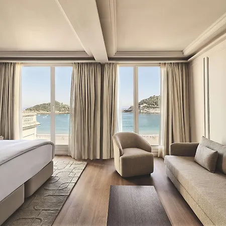 Nobu Hotel 5*