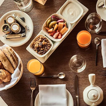 Nobu Hotel